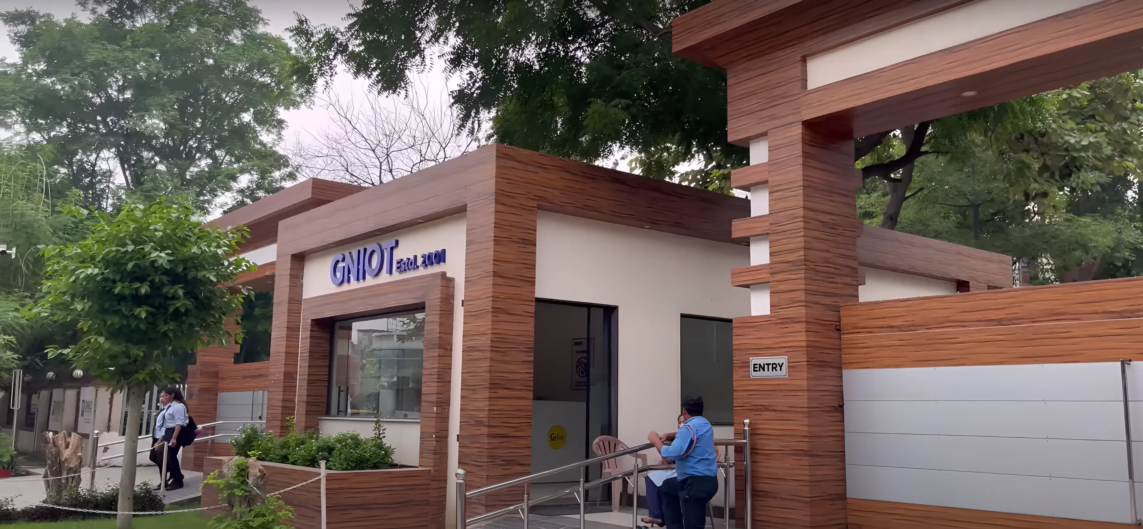 GNIOT Campus photo 3